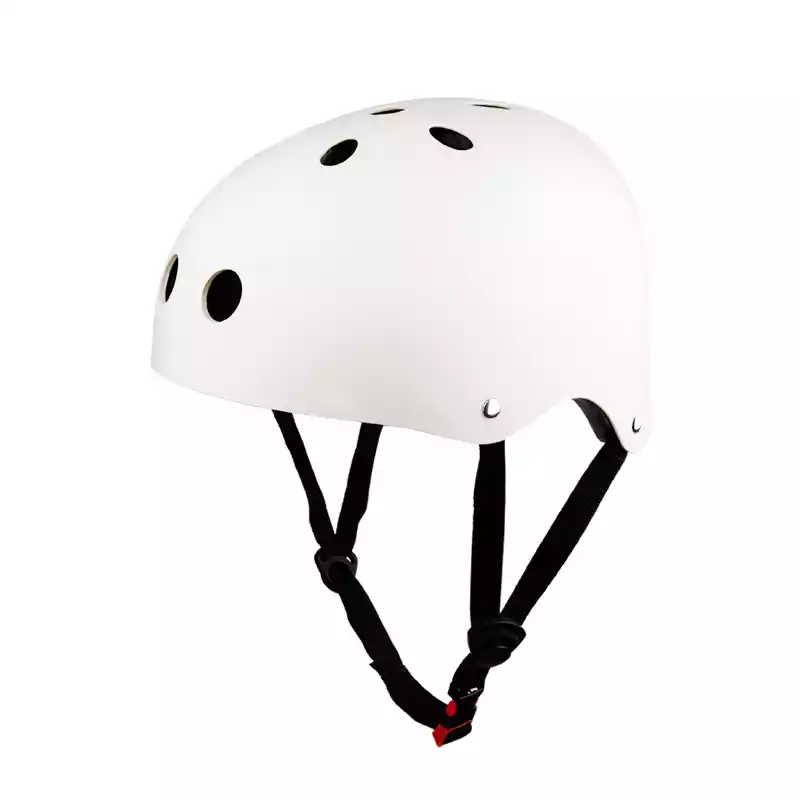 M ზომის თეთრი მრავალპუნქტიანი ჩაფხუტი [122]